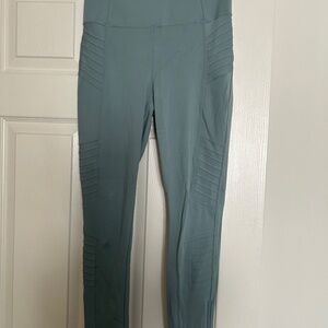 Athleta warm legging size S